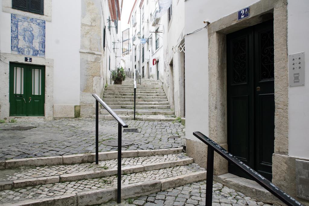 Alfama Apartment With River View Lisbon Exterior photo